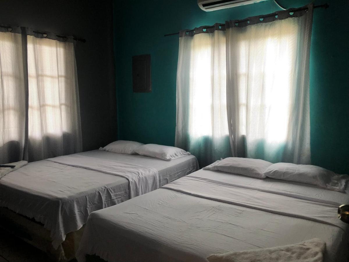 Hostal Rudy'S Beach Puerto Cortes Exterior foto